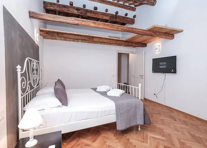 Trastevere Wonderful 3br Апартаменты *